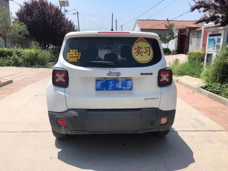 泰安18年Jeep自由俠1