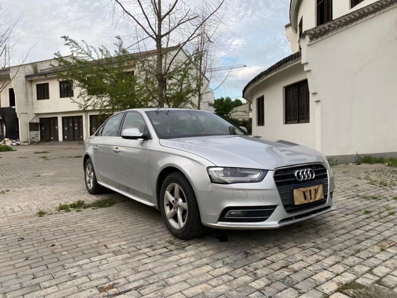 徐州13年奥迪A4L8