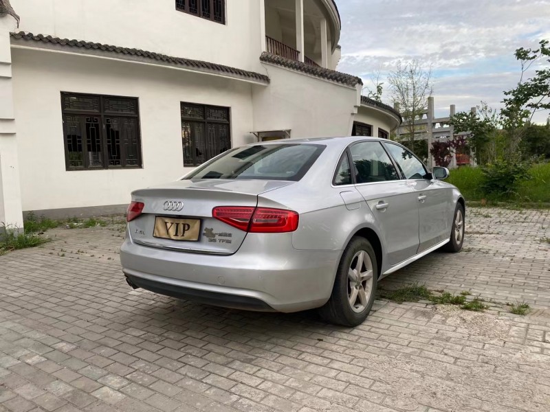 徐州13年奥迪A4L2