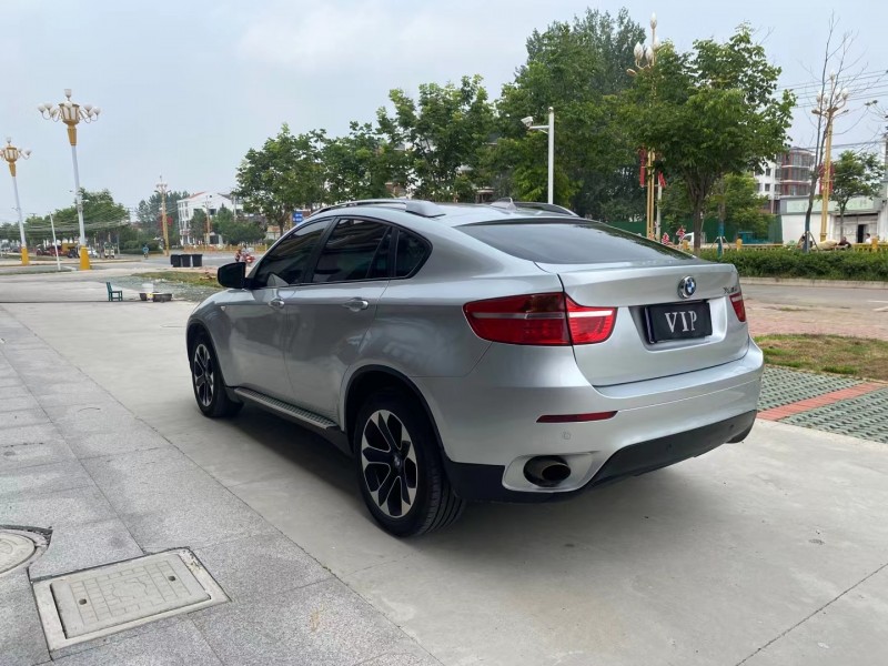 徐州09年宝马X68