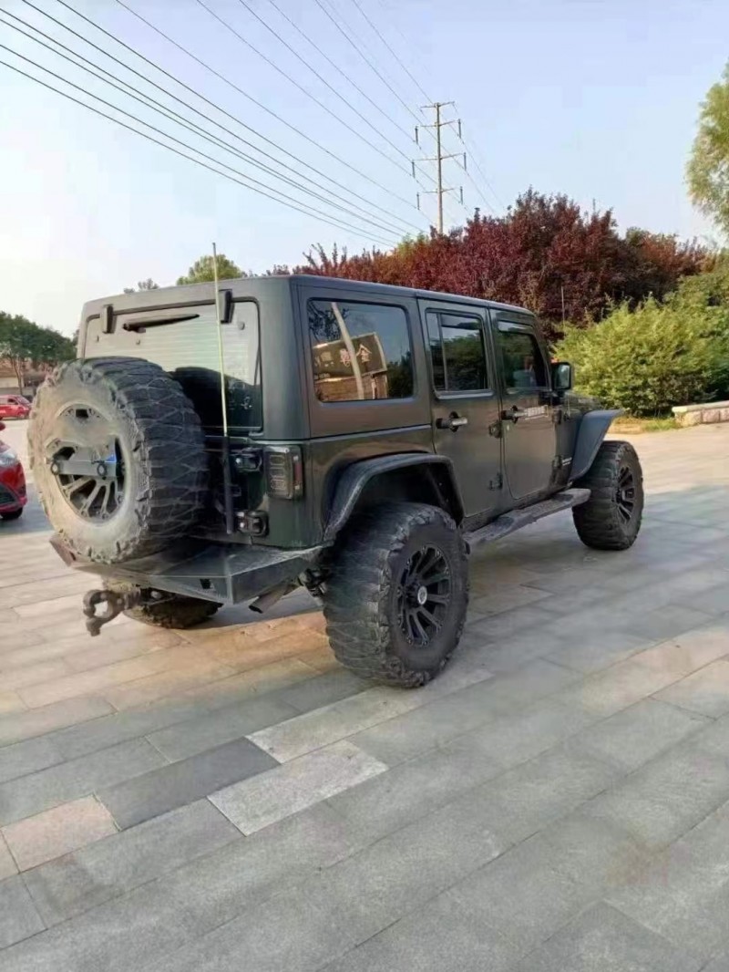 濟寧11年Jeep牧馬人7