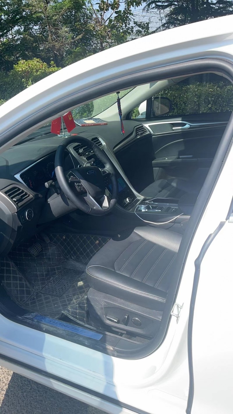 青岛21年福特蒙迪欧4