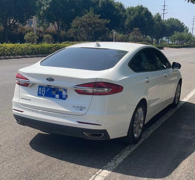 青岛21年福特蒙迪欧8