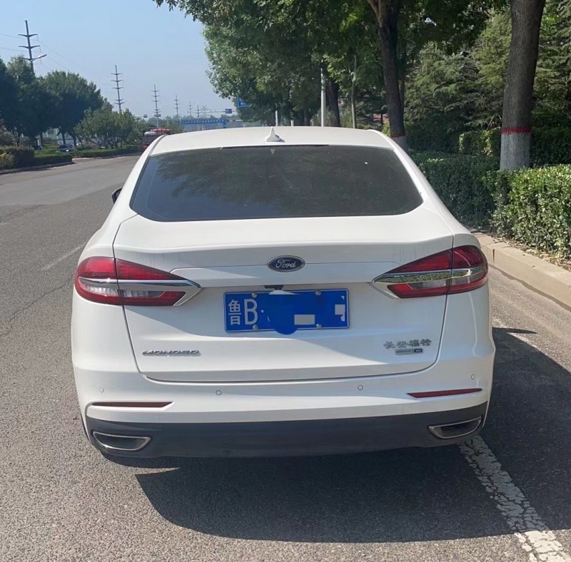 青岛21年福特蒙迪欧9