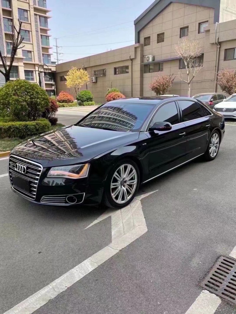 青岛11年奥迪A8L3
