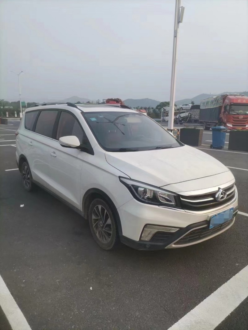 連云港17年長安汽車歐尚2