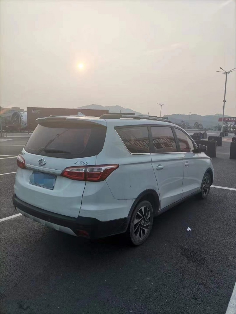 連云港17年長安汽車歐尚7