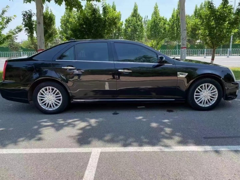 保定11年凯迪拉克赛威3