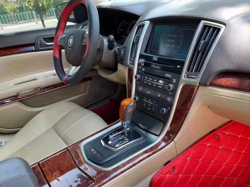 保定11年凯迪拉克赛威6