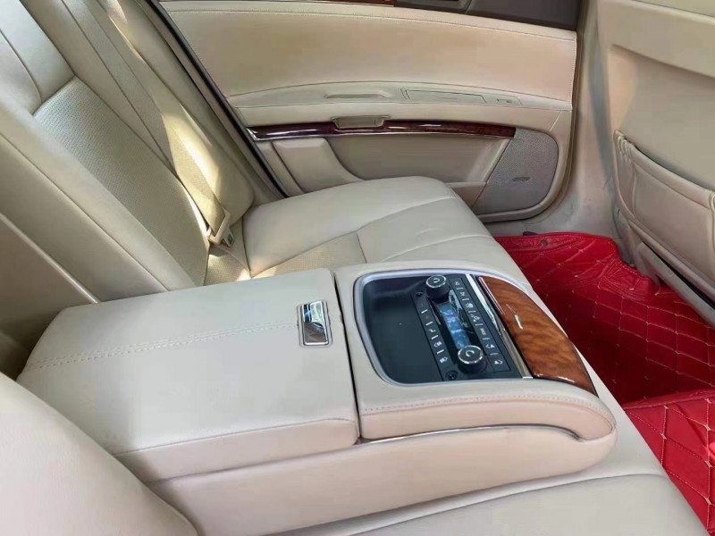 保定11年凯迪拉克赛威7