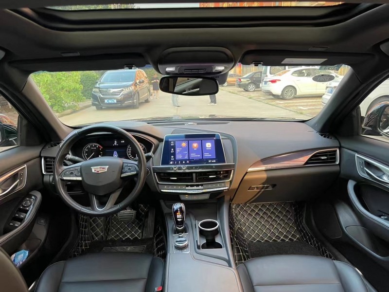 保定11年凯迪拉克赛威9