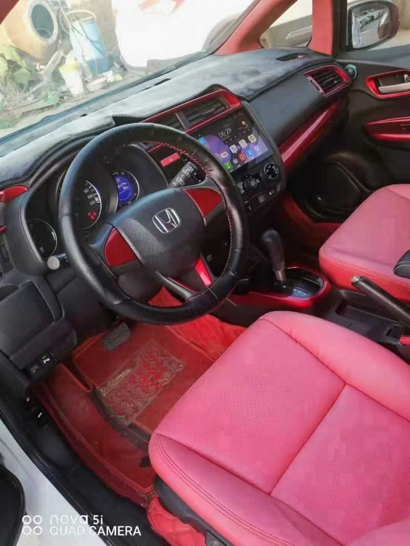 邢台17年本田飞度3