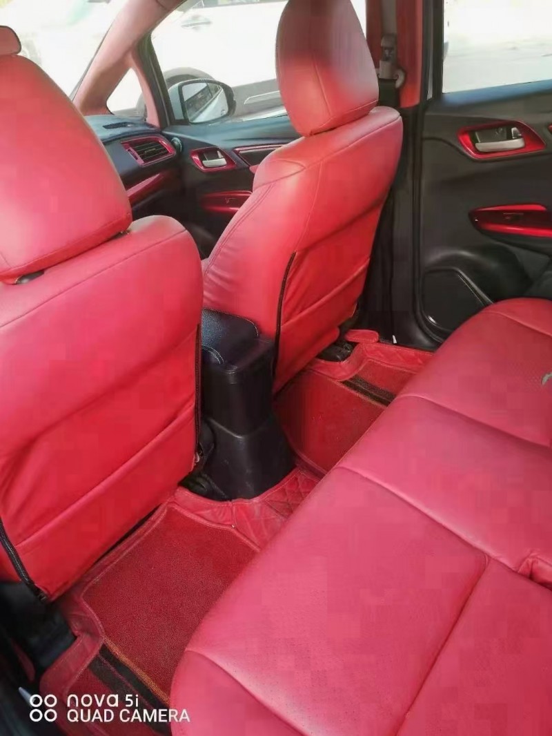 邢台17年本田飞度4