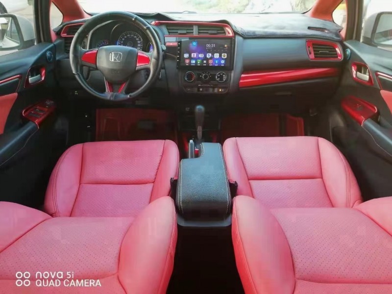 邢台17年本田飞度7