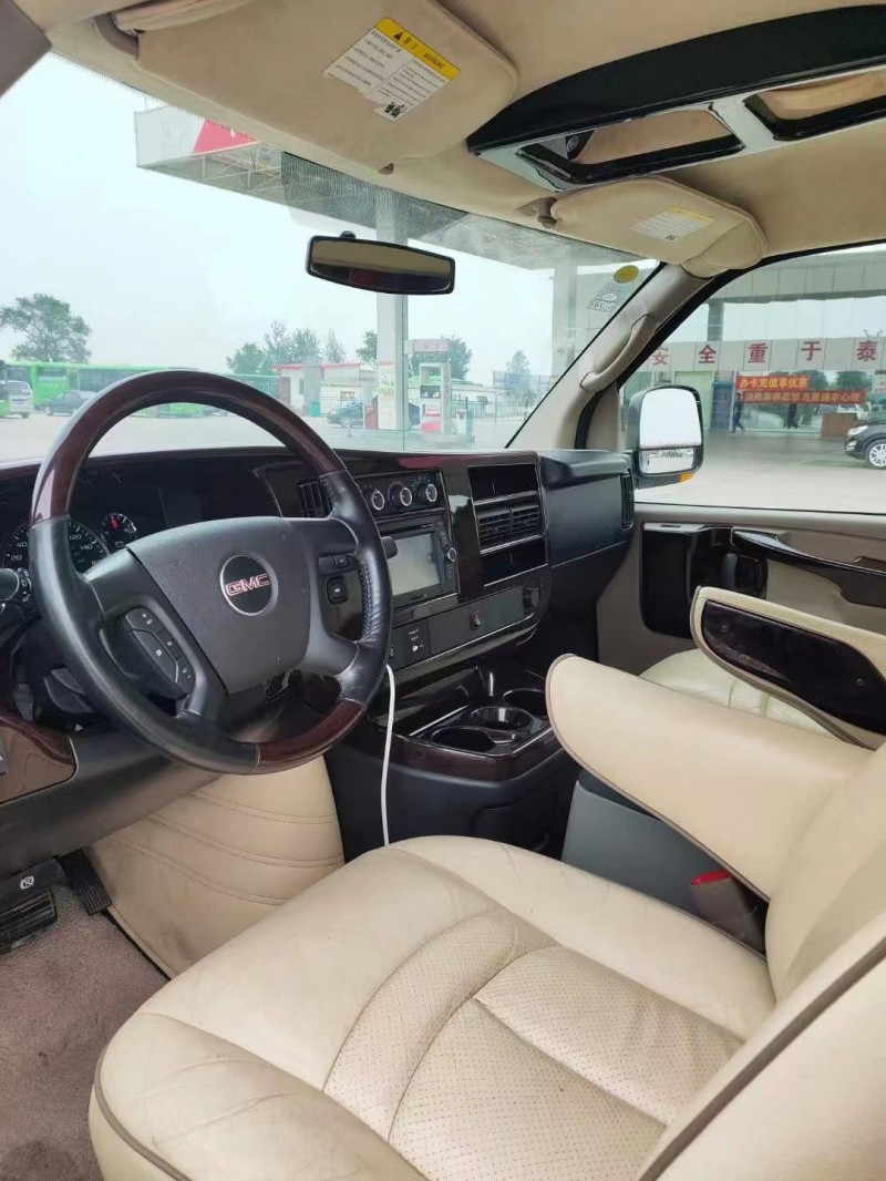 保定14年GMC商务之星5