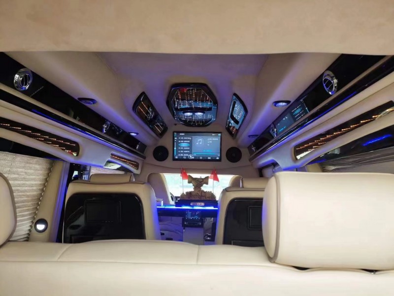 保定14年GMC商务之星9