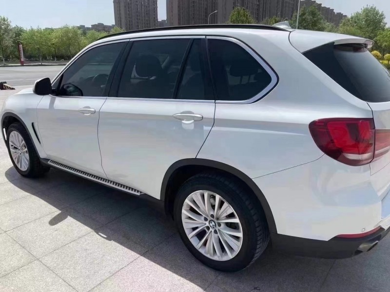 保定15年宝马X55