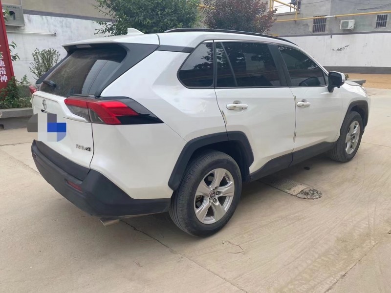 保定20年丰田RAV45