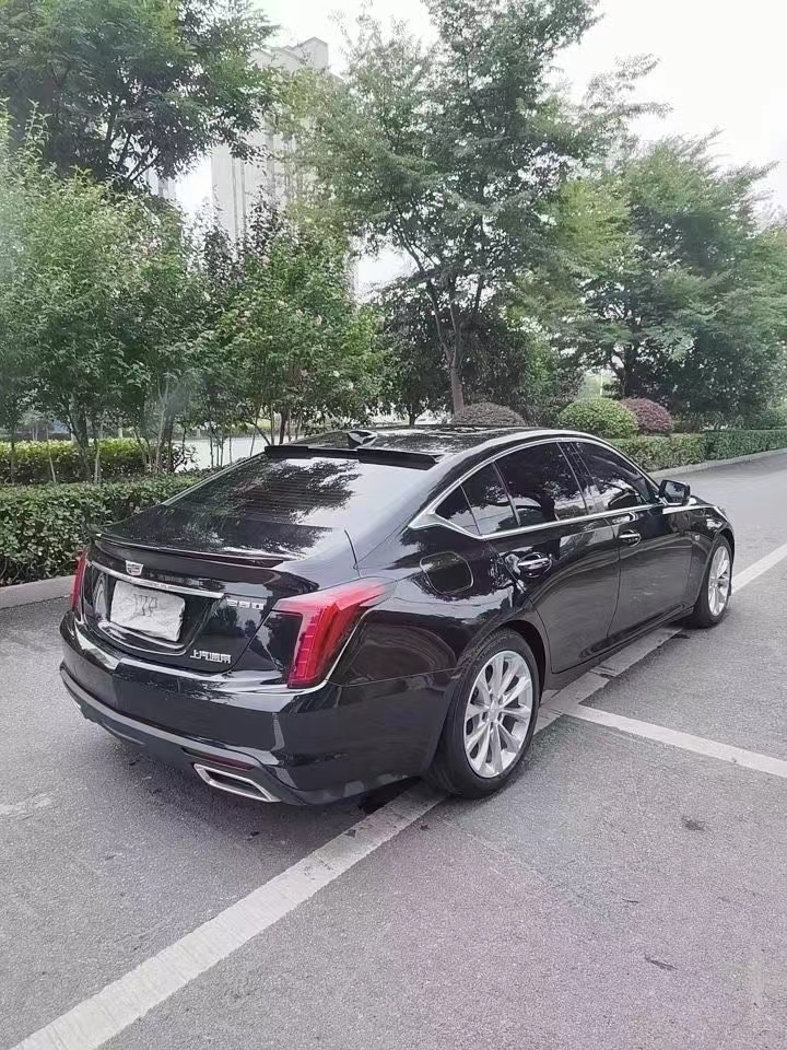 銅陵20年凱迪拉克CT55