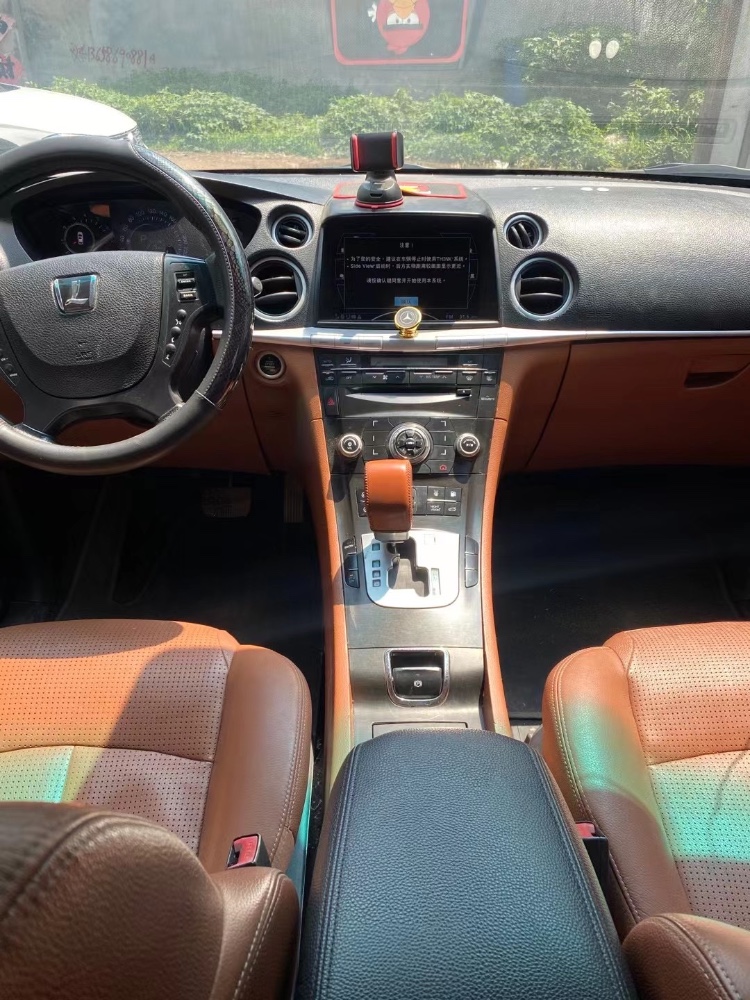 青岛12年纳智捷大7 SUV6