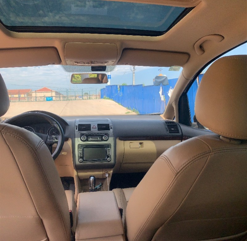 青岛12年大众途安4