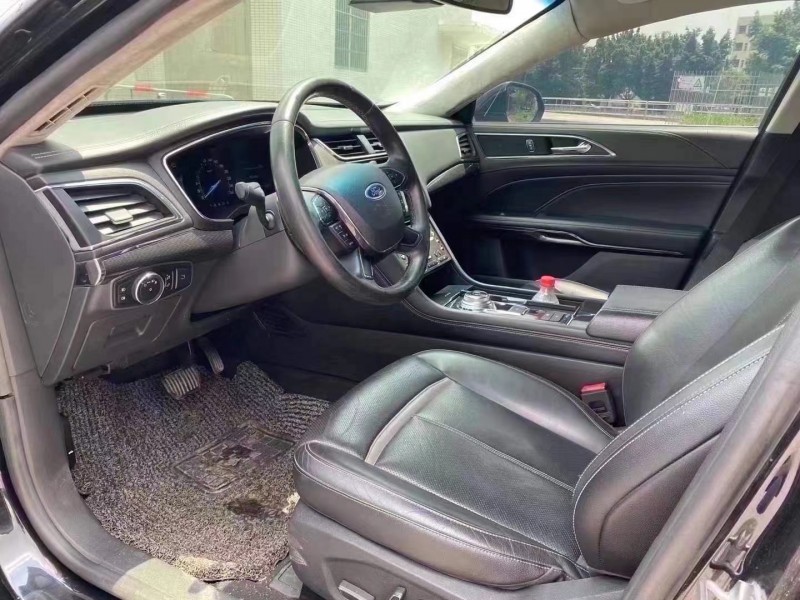 广州17年福特金牛座1