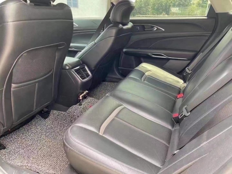 广州17年福特金牛座9