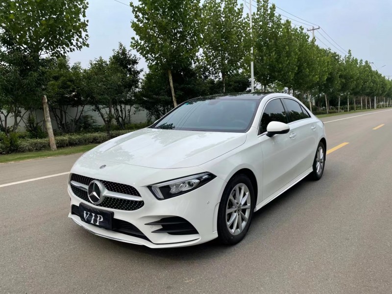 徐州19年奔驰A2