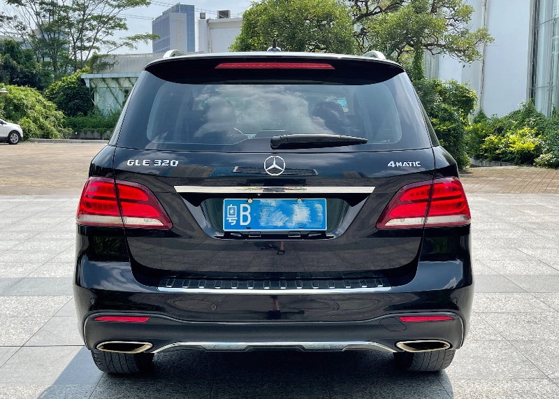 深圳16年奔驰GLE2