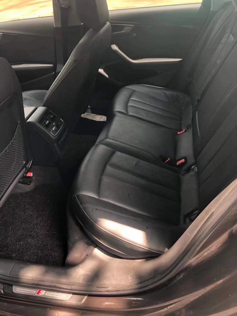 徐州18年奥迪A4L5