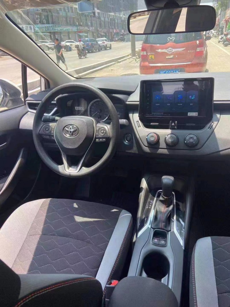 武汉21年丰田卡罗拉4
