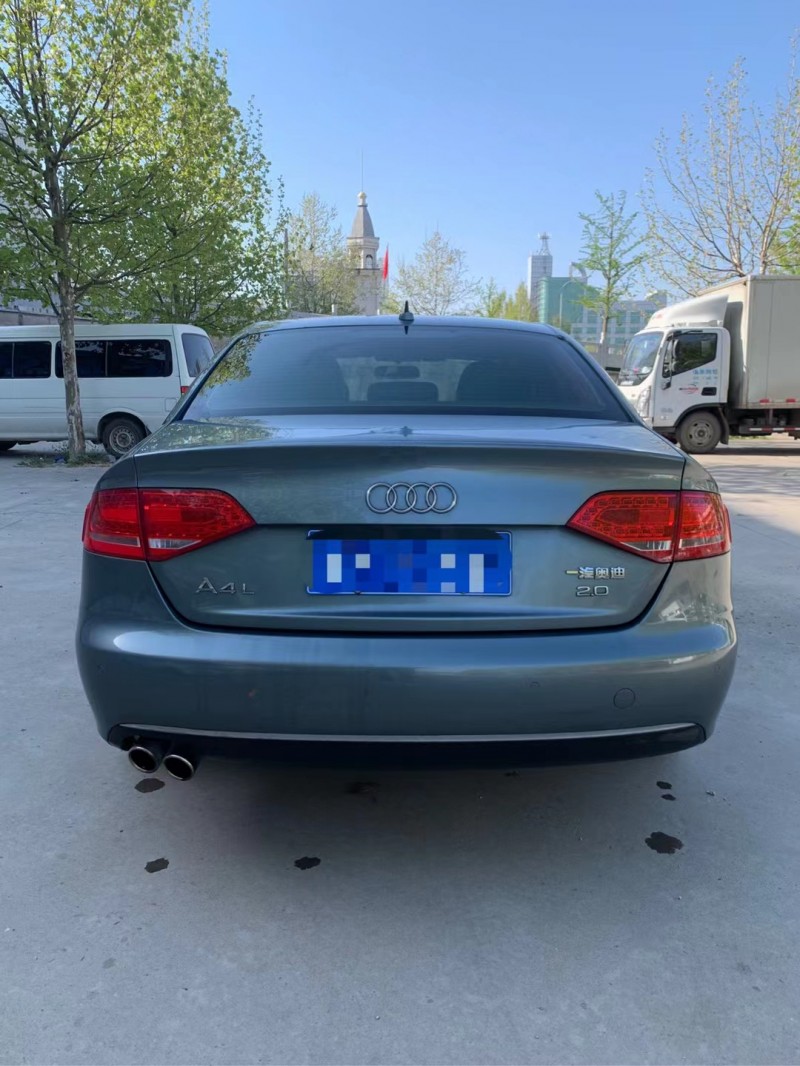 潍坊11年奥迪A4L8