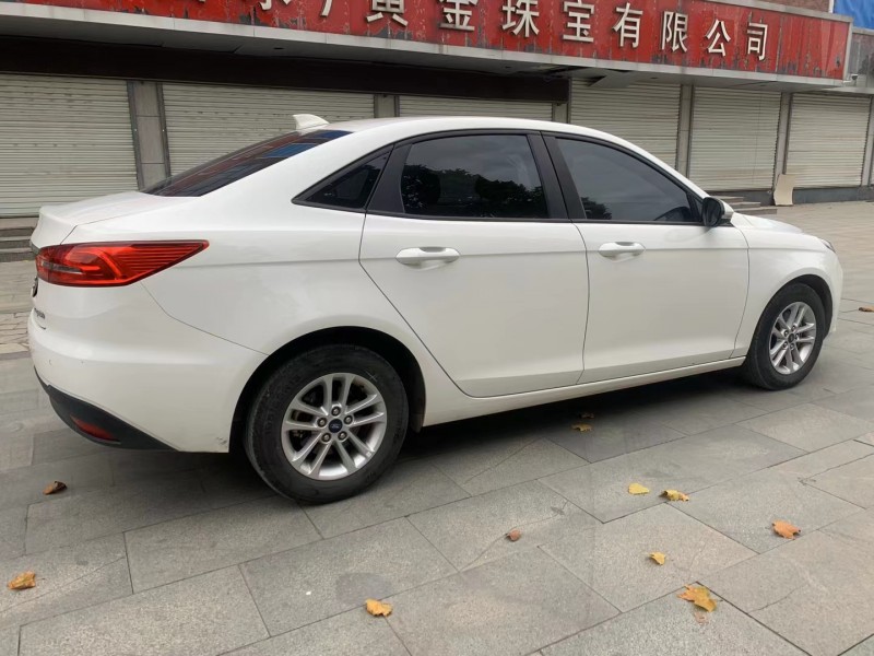 潍坊19年福特福睿斯7