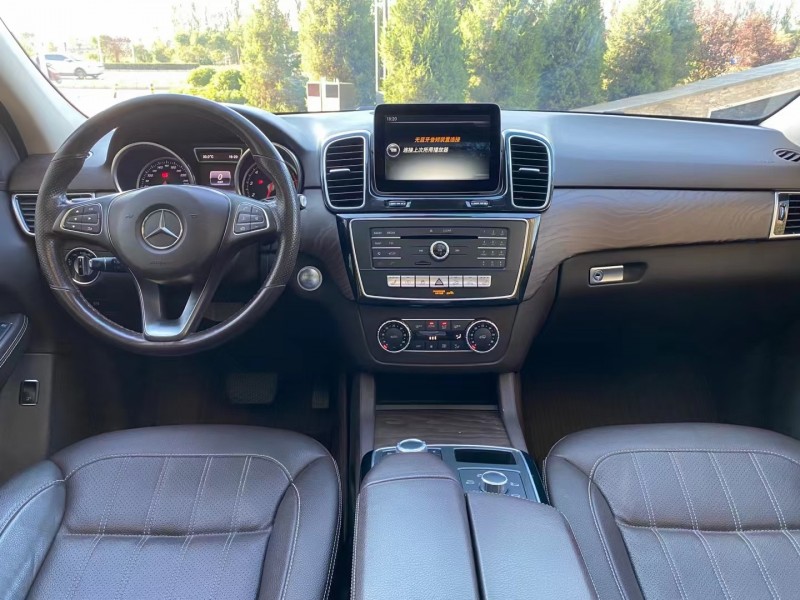 保定16年奔驰GLE3
