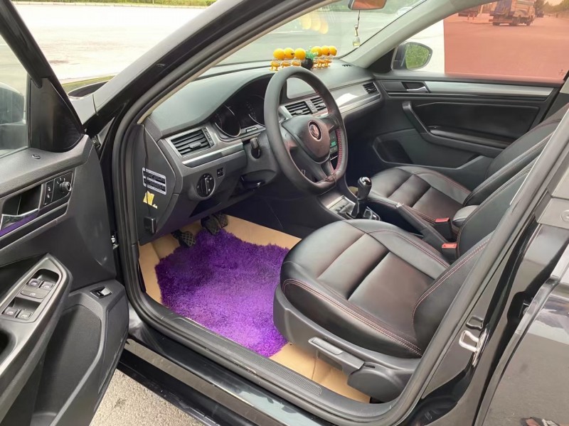 保定17年大众宝来5