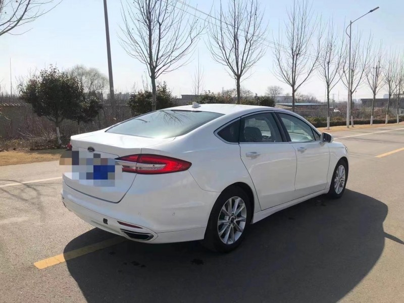 徐州17年福特蒙迪欧8