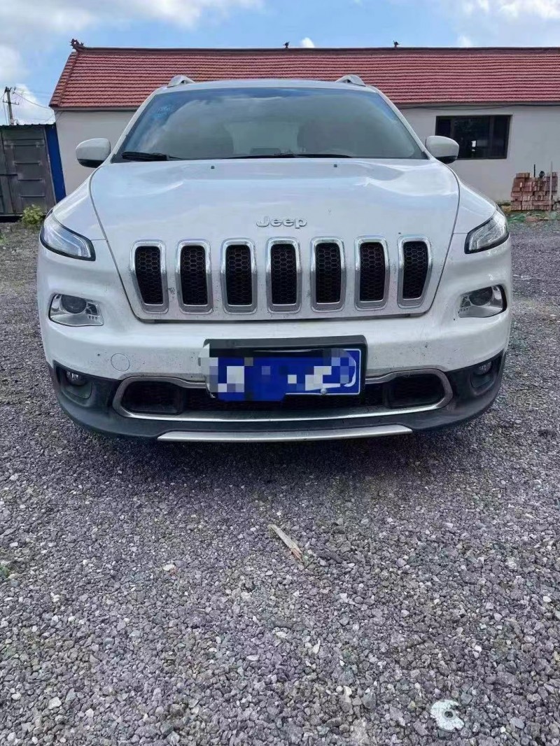 邯鄲18年Jeep自由光1