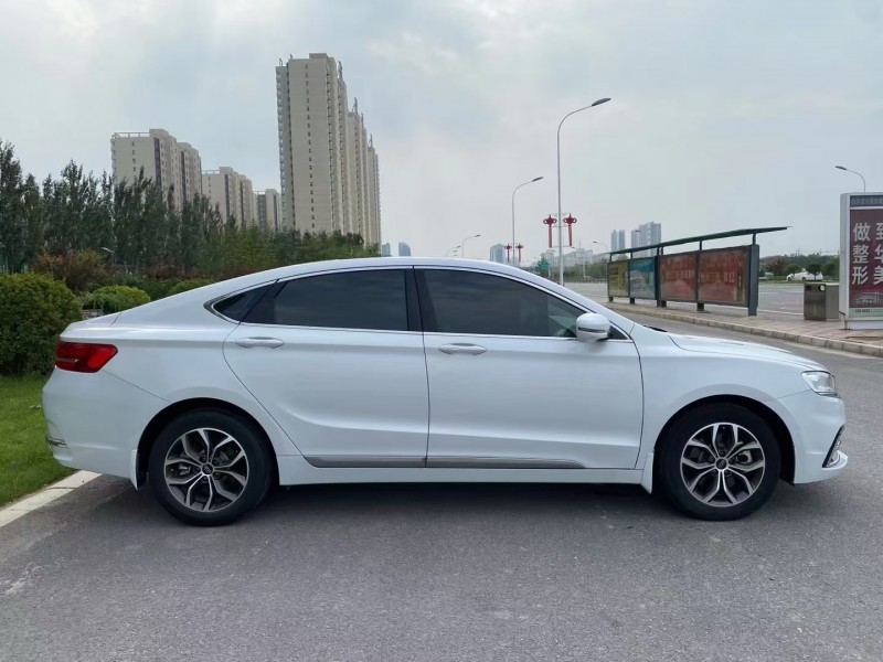 保定19年吉利博瑞4