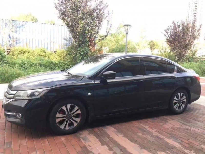 潍坊14年本田雅阁2