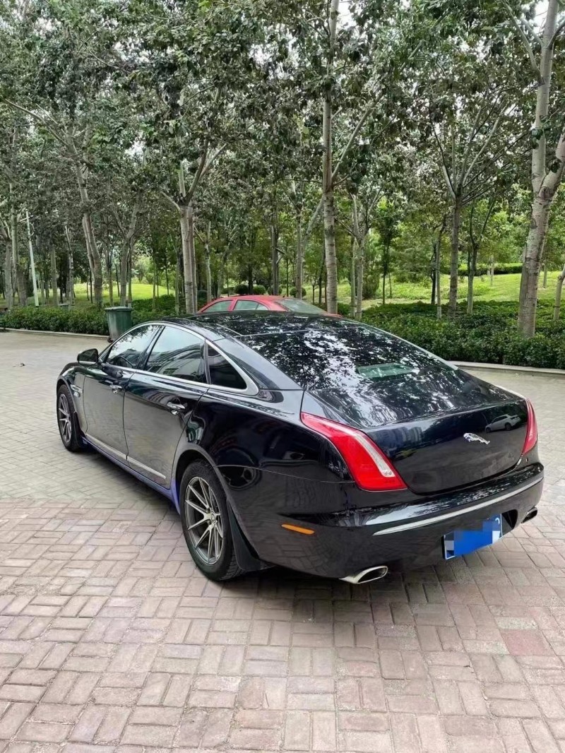 德州12年捷豹XJ7