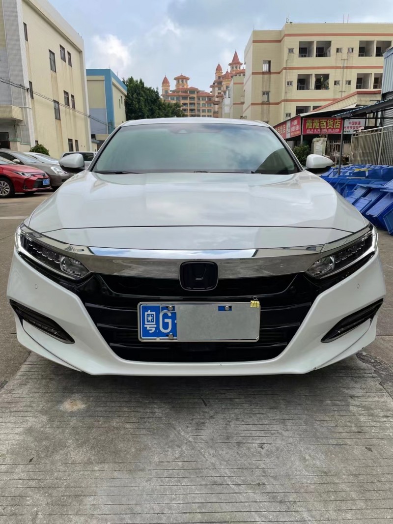 中山19年本田雅阁1