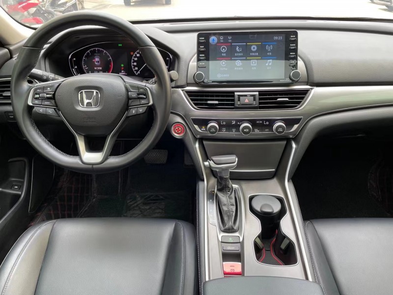 中山19年本田雅阁8