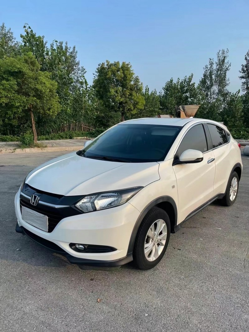 盐城17年本田缤智8