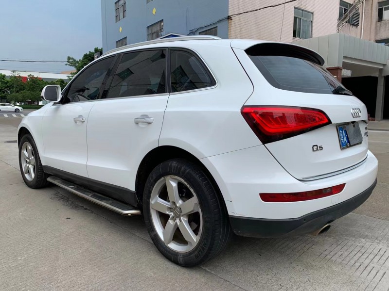 中山16年奥迪Q56