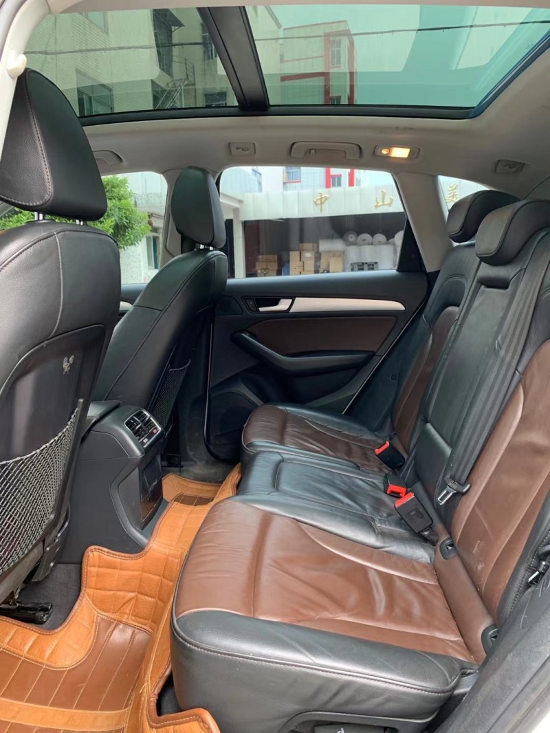 中山16年奥迪Q57