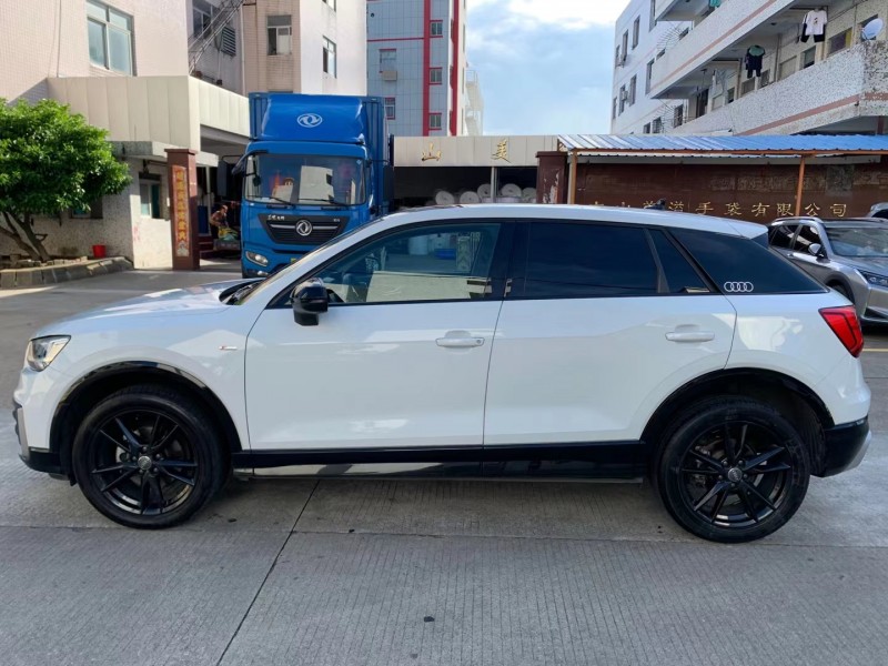 中山19年奥迪Q29