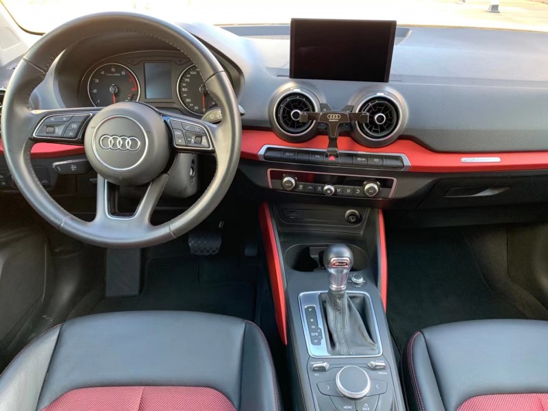 中山19年奥迪Q22