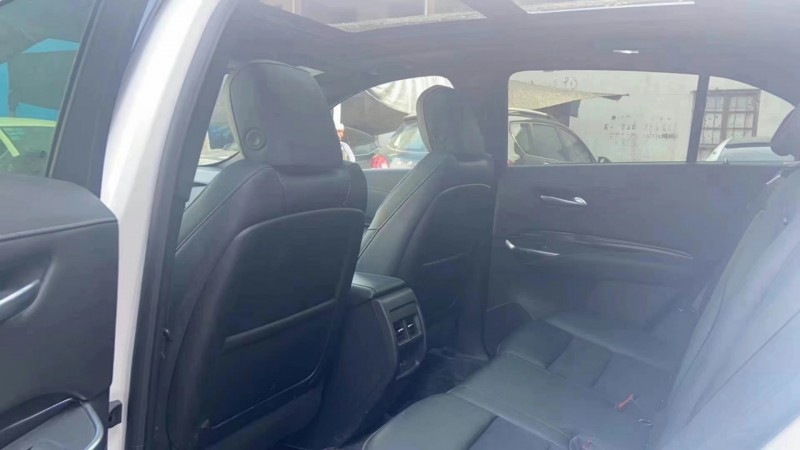 焦作20年凱迪拉克XT46