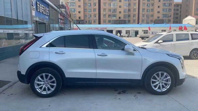 焦作20年凱迪拉克XT43