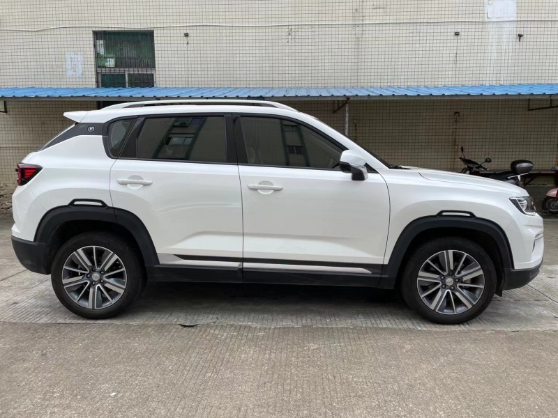 中山20年长安汽车CS353